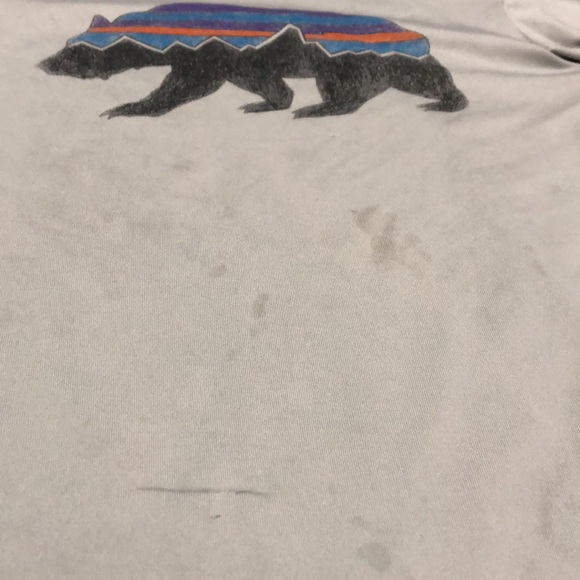 🧜🏼‍♀️3 for $15 item!🧜🏼‍♀️ Patagonia tee - Picture 3 of 4